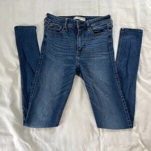 Abercrombie & Fitch Medum Wash High Waist Skinny Jeans | Size 6L